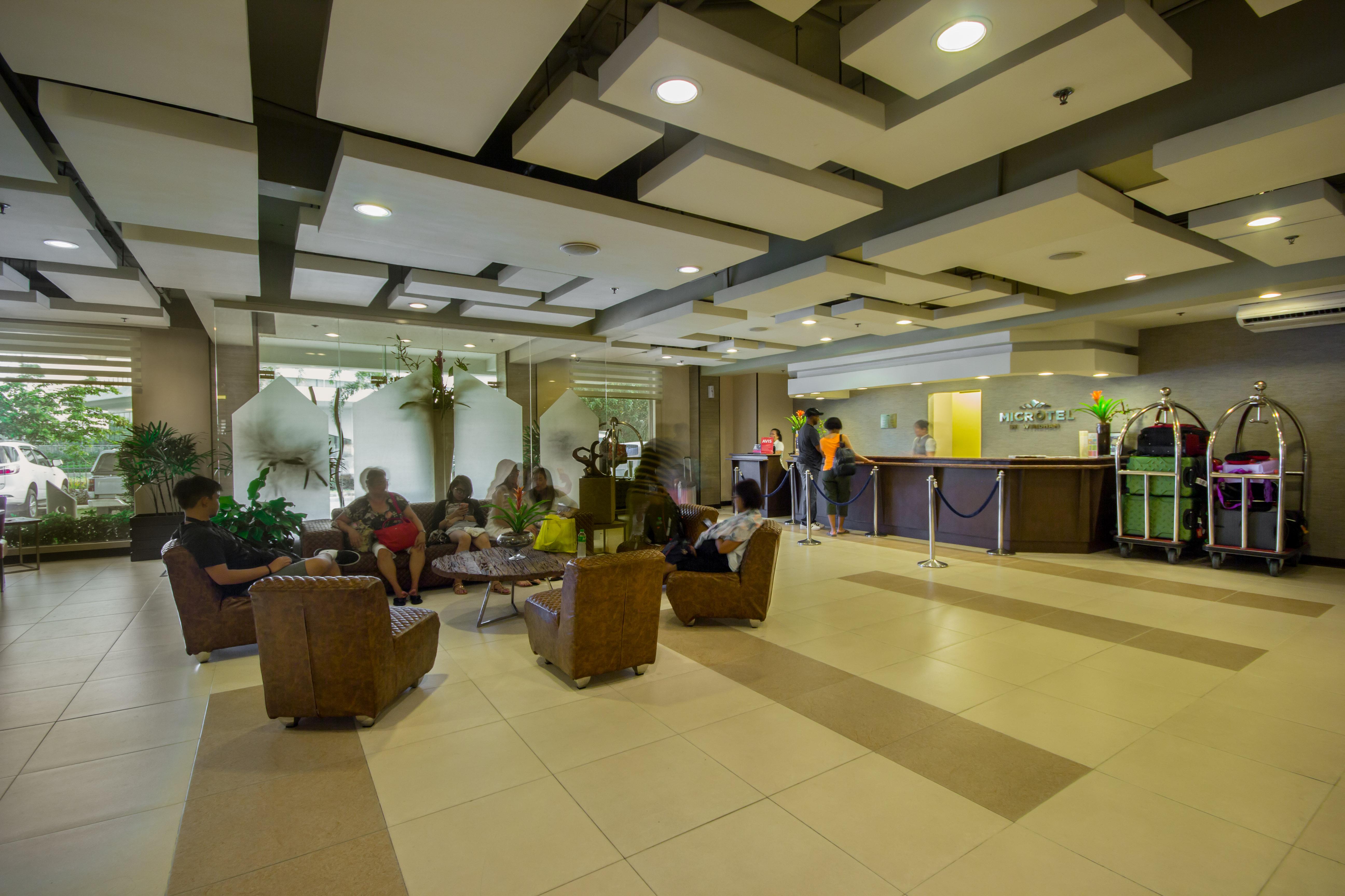 Microtel By Wyndham Mall Of Asia Pasay Exterior foto