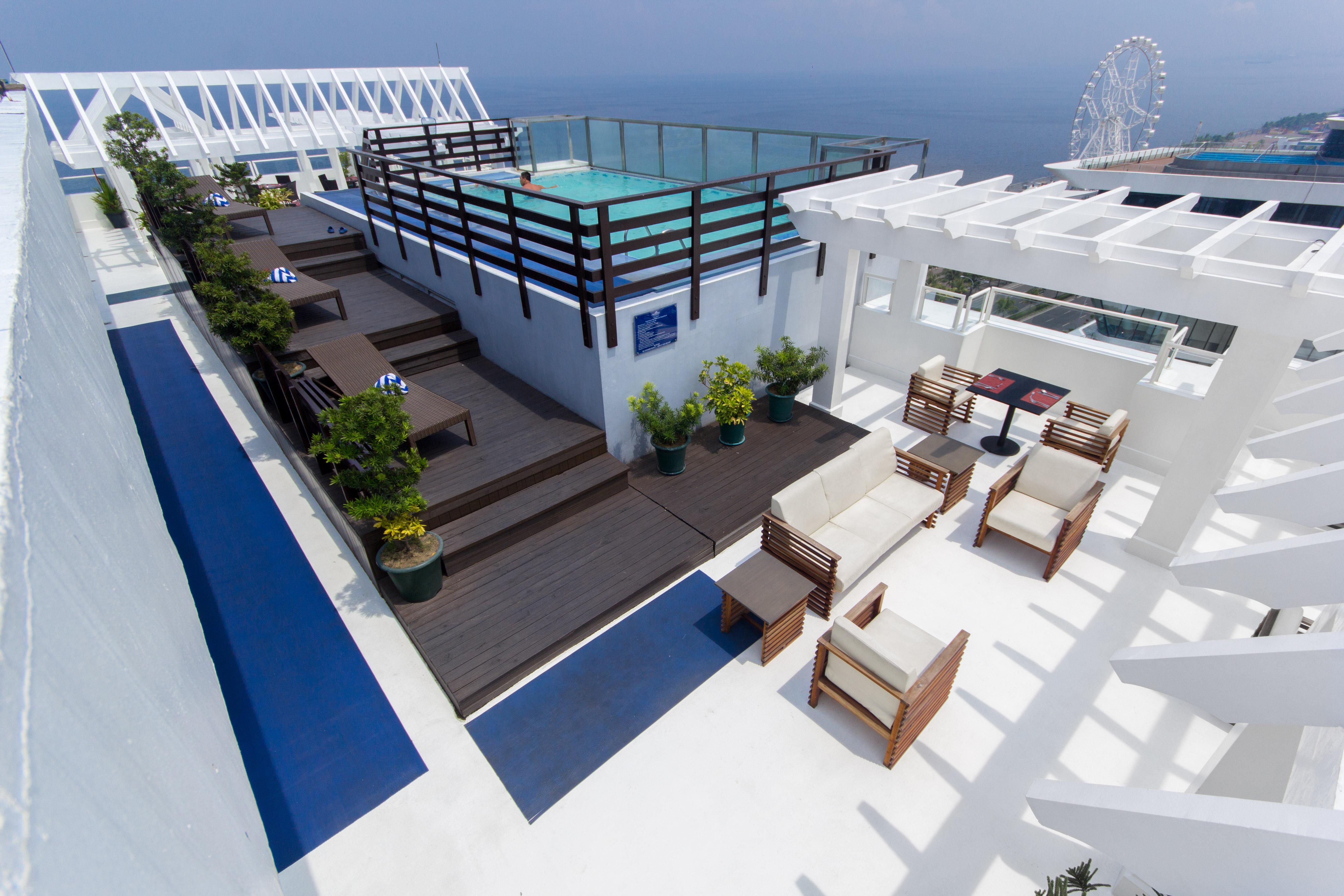 Microtel By Wyndham Mall Of Asia Pasay Exterior foto