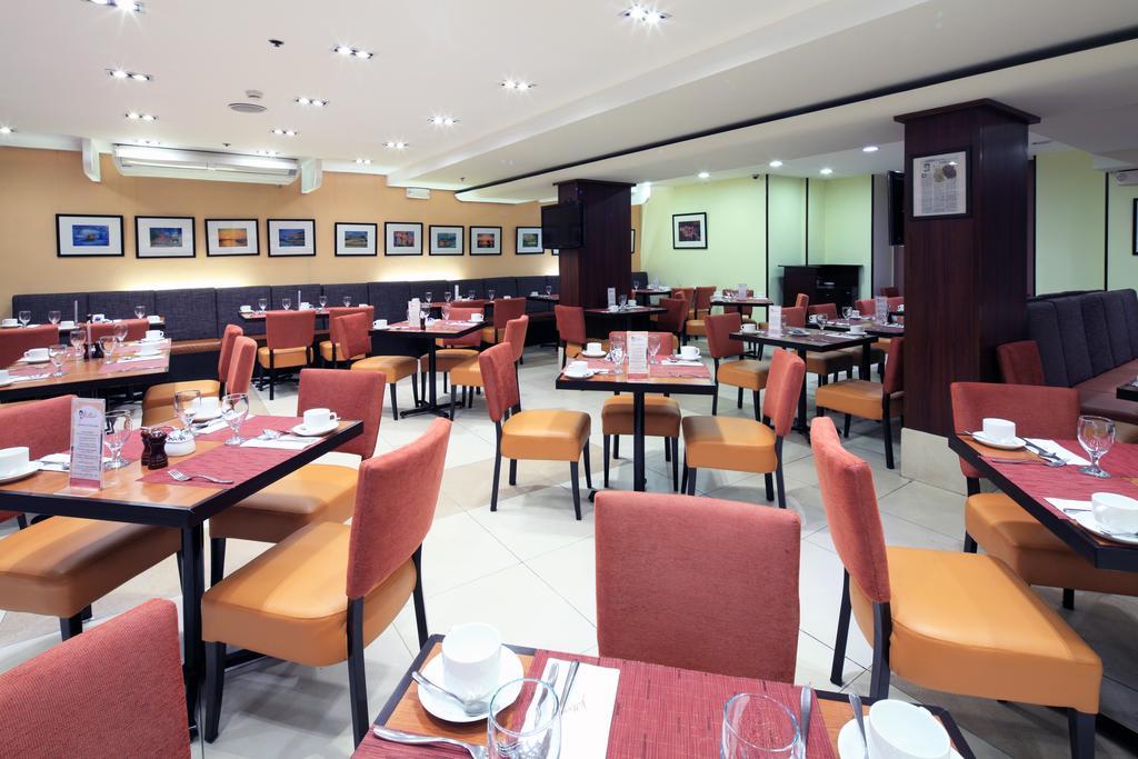 Microtel By Wyndham Mall Of Asia Pasay Exterior foto