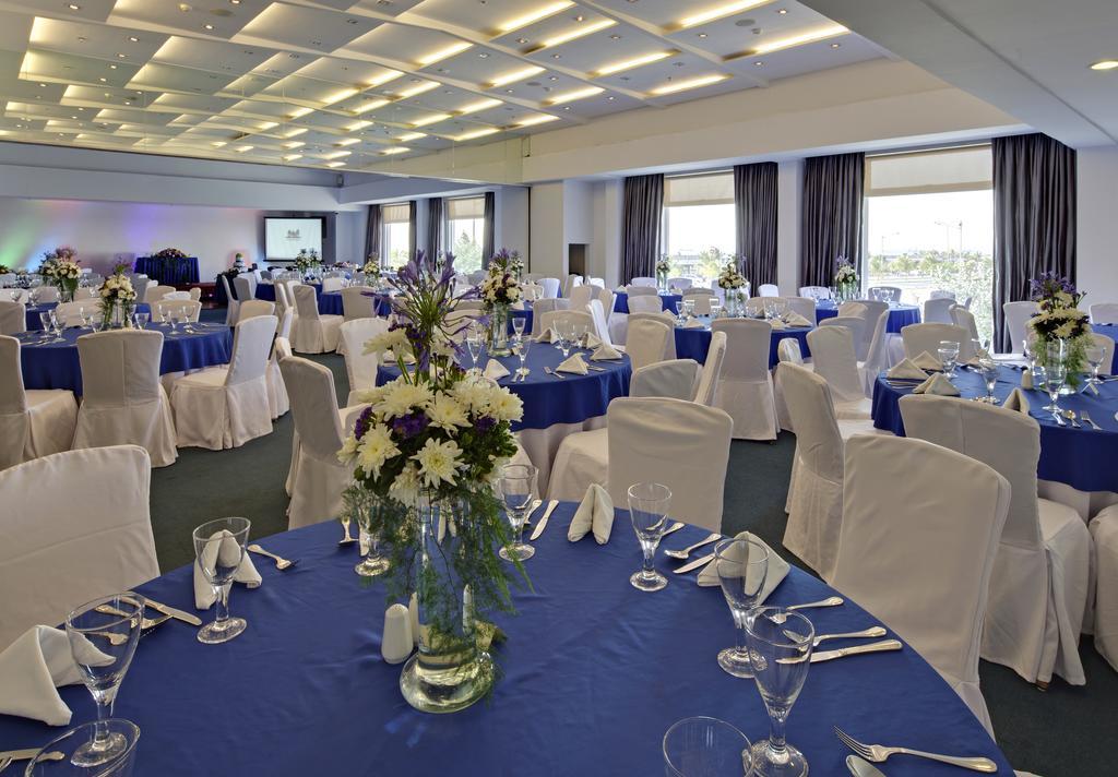 Microtel By Wyndham Mall Of Asia Pasay Exterior foto