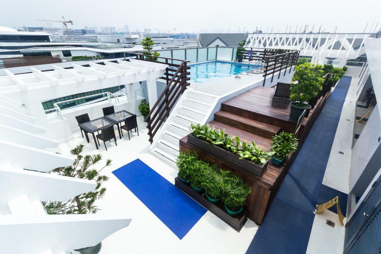 Microtel By Wyndham Mall Of Asia Pasay Exterior foto